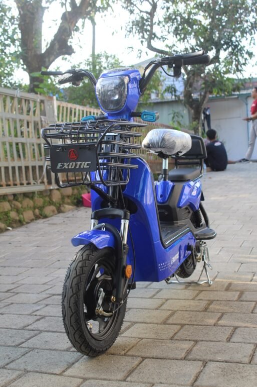 sepeda listrik exotic cooltech biru metalic